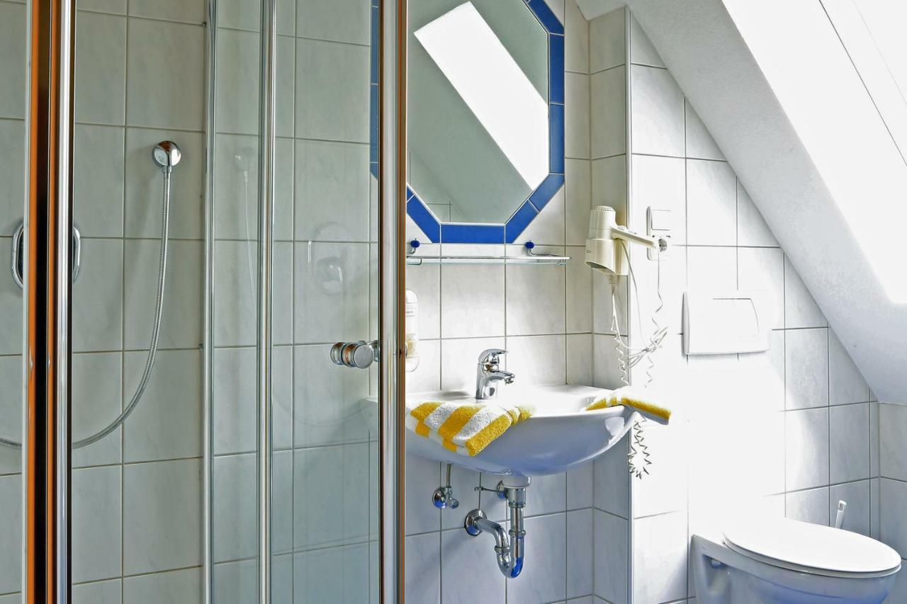 Hotel Weinstube Schwalbennest Karlstadt Esterno foto