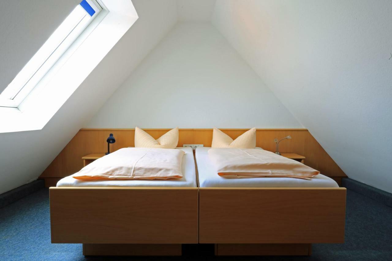 Hotel Weinstube Schwalbennest Karlstadt Esterno foto