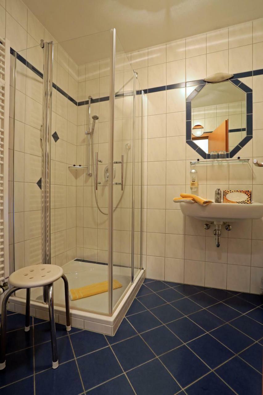 Hotel Weinstube Schwalbennest Karlstadt Esterno foto